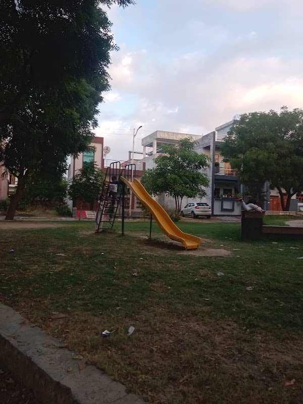 Ganesh park - Image 2
