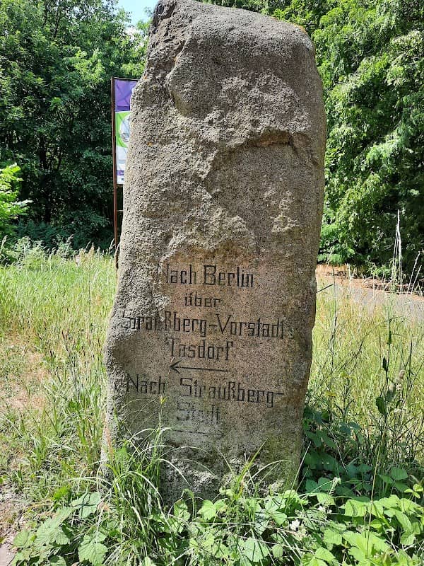 Feldstein Wegweiser - Image 1