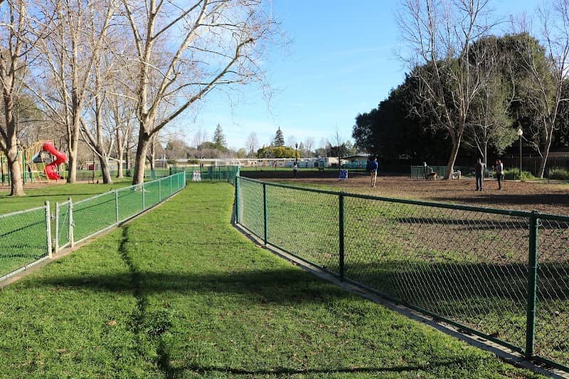 Willow Oaks Park - Image 1