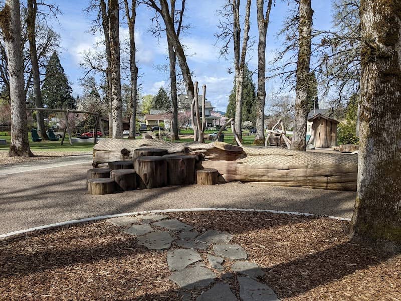 Anna & Abby's Yard - Image 3