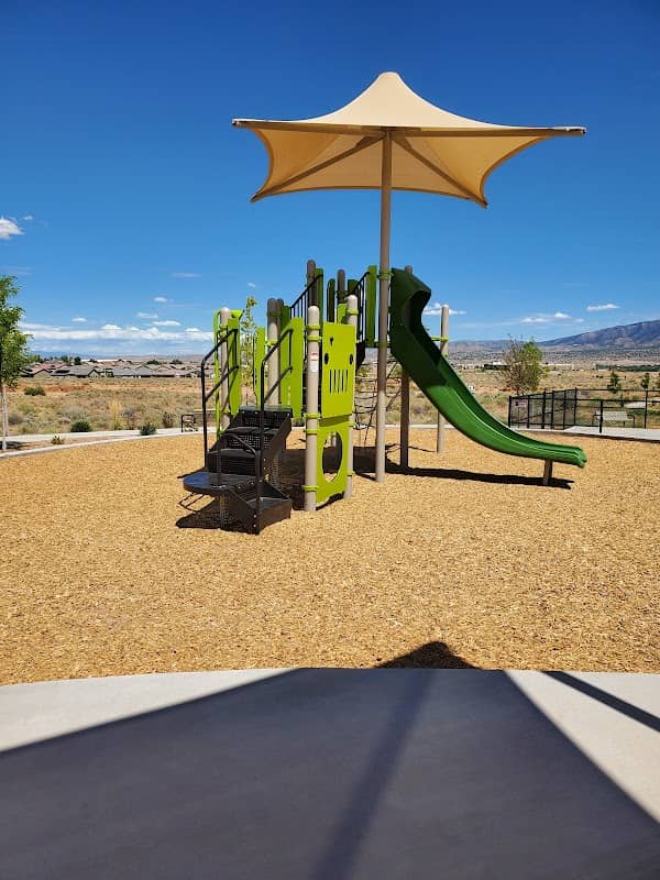 Camino Encantadas Dog Park - Image 2