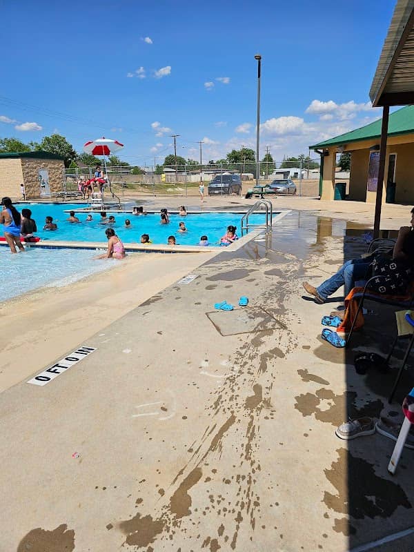 Snyder City Pool - Image 1