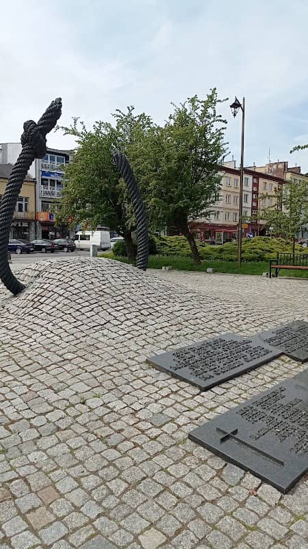 Miejsce Pamięci Narodowej - Image 1