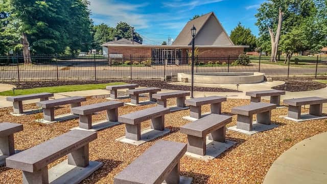 Blytheville Prayer Garden - Image 2