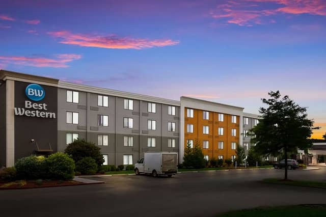 Best Western Hunt's Landing Hotel Matamoras/Milford - Image 1