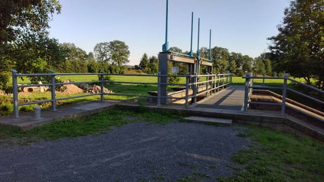 Hochwasserwehr Oberlind - Image 1