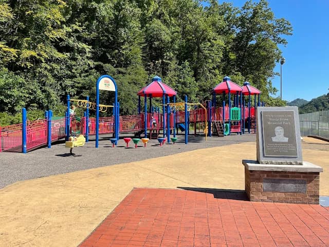 Bob Amos Park - Image 1