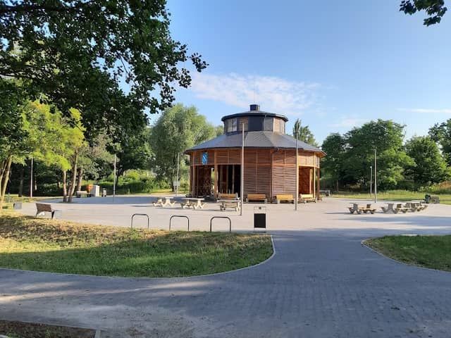 Brine graduation tower - Image 1