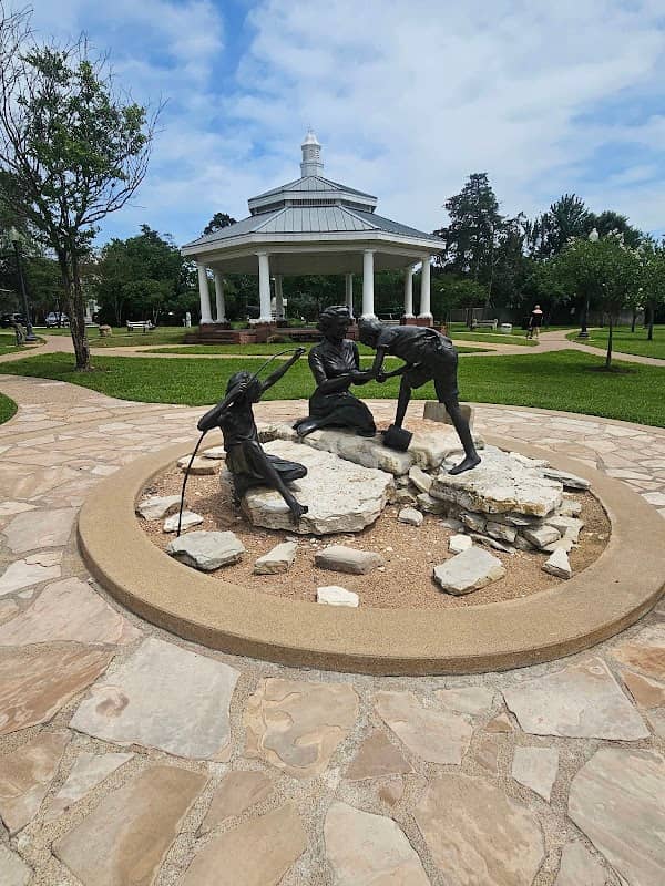Heritage Park - Image 2