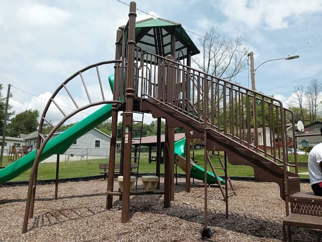 Earl E. Muse Memorial Park - Image 2