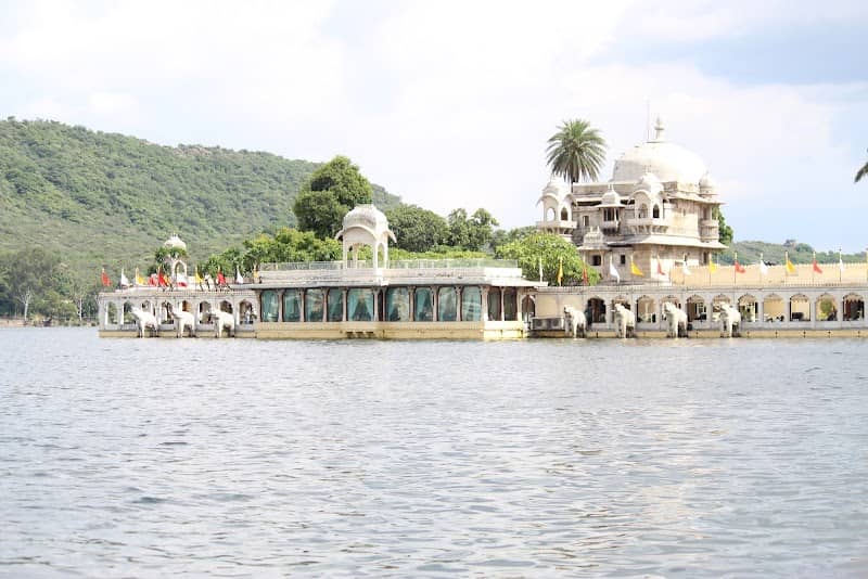 Pichola Lake, Udaipur - Image 3