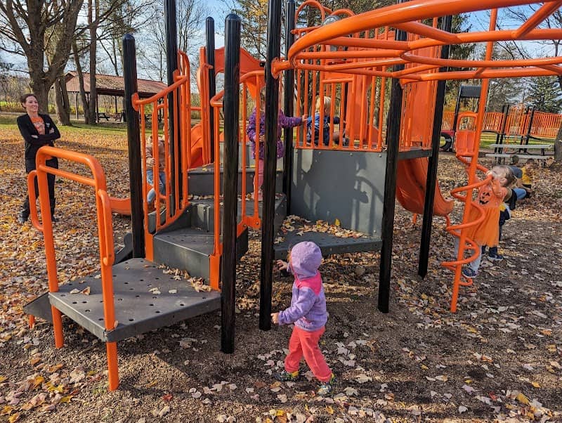 Arcade Village park - Image 1