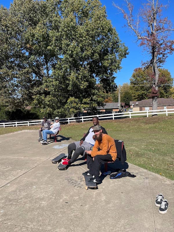 Latimer Lakes Skate Park - Image 2