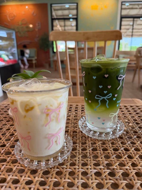 Hands on cafe - Image 2