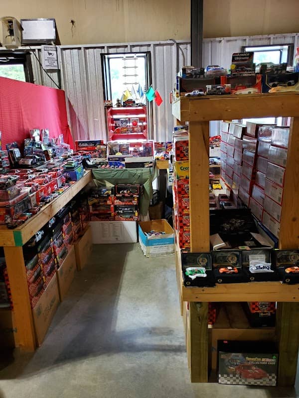 Mayberry Flea Market - Image 1