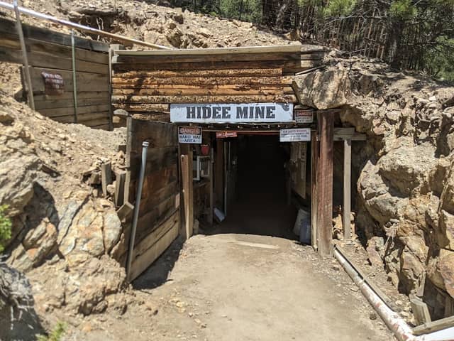 Hidee Gold Mine Tours and Panning - Image 2