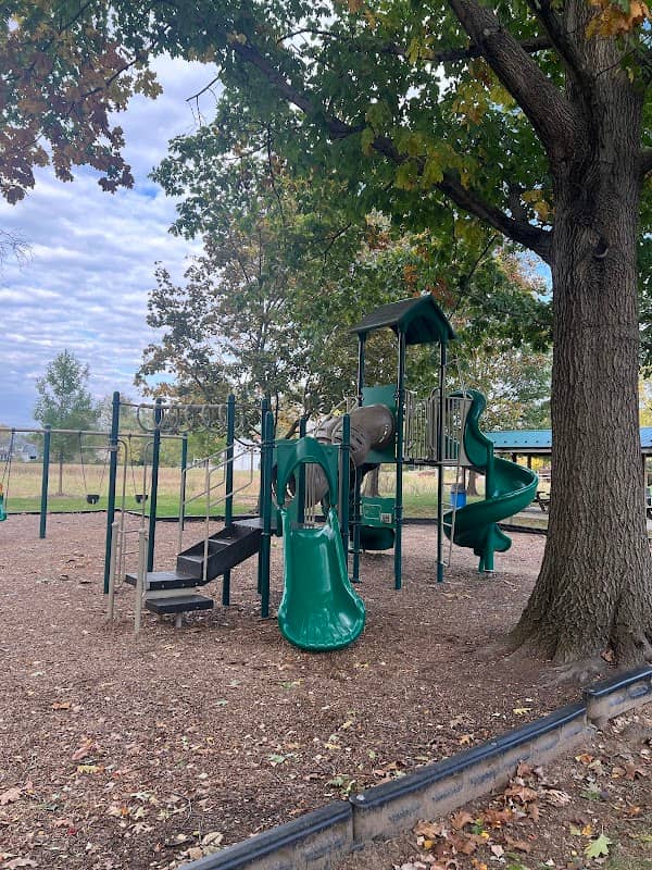 Brookside Park - Image 2