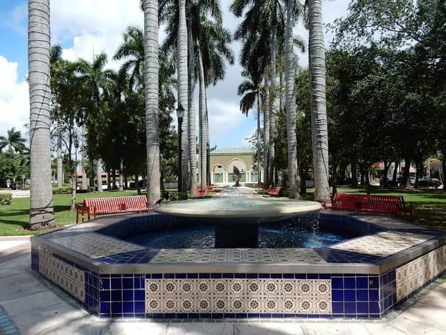 Sanborn Square - Image 3