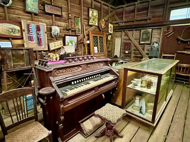 Medina County Museum - Image 2