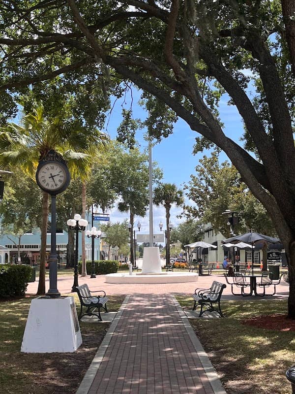 Sebring Circle Park - Image 1