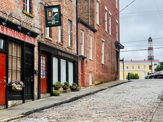 Historic Old Towne Petersburg - Image 1