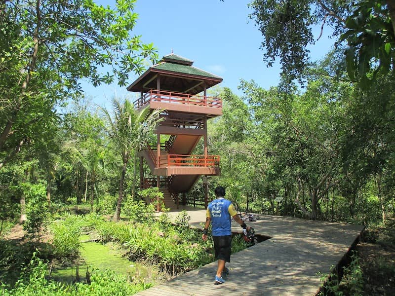 Bird Watching Tower at Si Nakhon Khuean Khan Park - Image 2