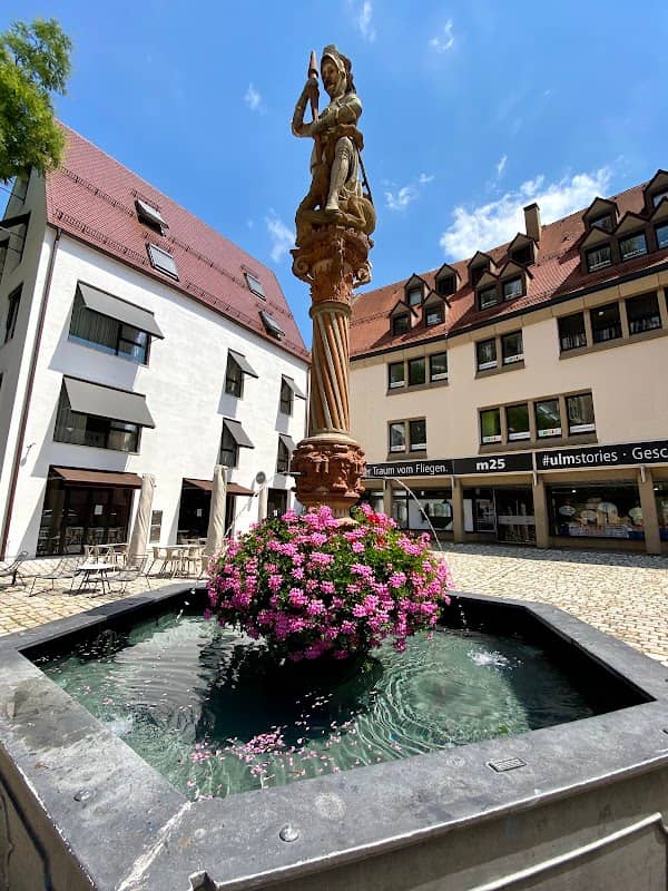 St George's Fountain - Image 2
