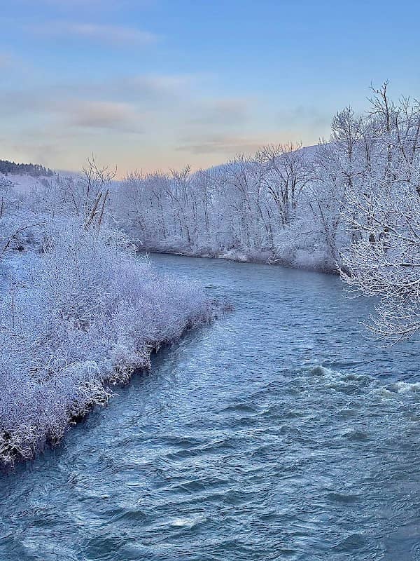 Riverside Park - Image 1