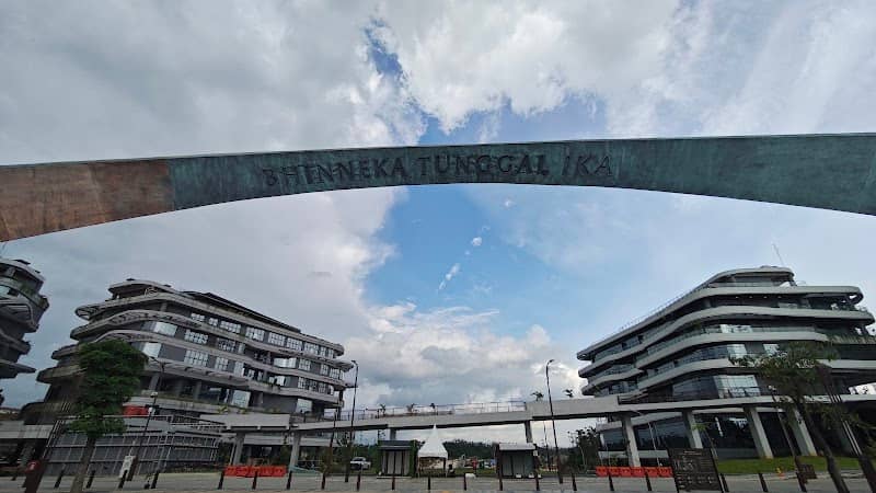 Plaza Timur - Image 1