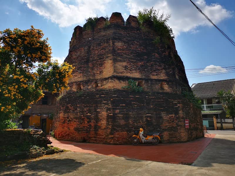 Amok Tower - Image 1