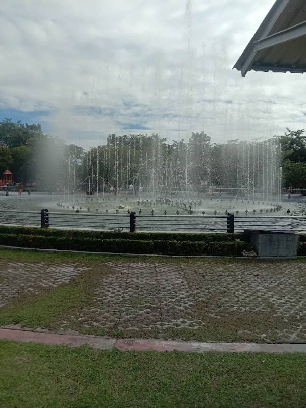 Air Mancur Menari Taman Kamboja - Image 1