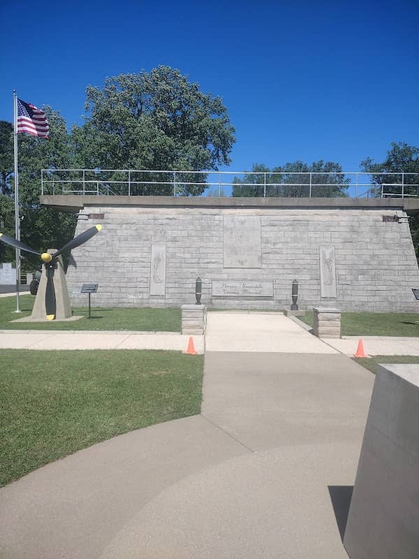Veteran Park - Image 1