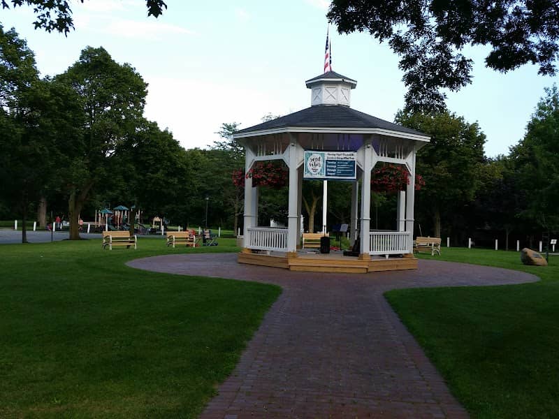 Harry Allen Park - Image 1