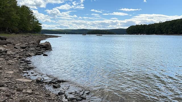 Shuman Point Hiking Trail - Image 2