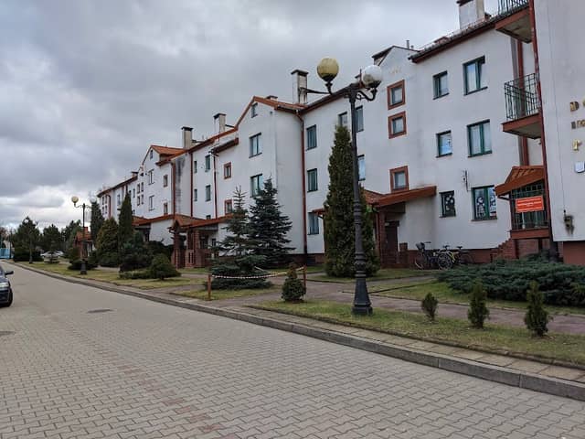 Pomnik - Dom Dziecka im. Dzieci Zamojszczyzny - Image 1