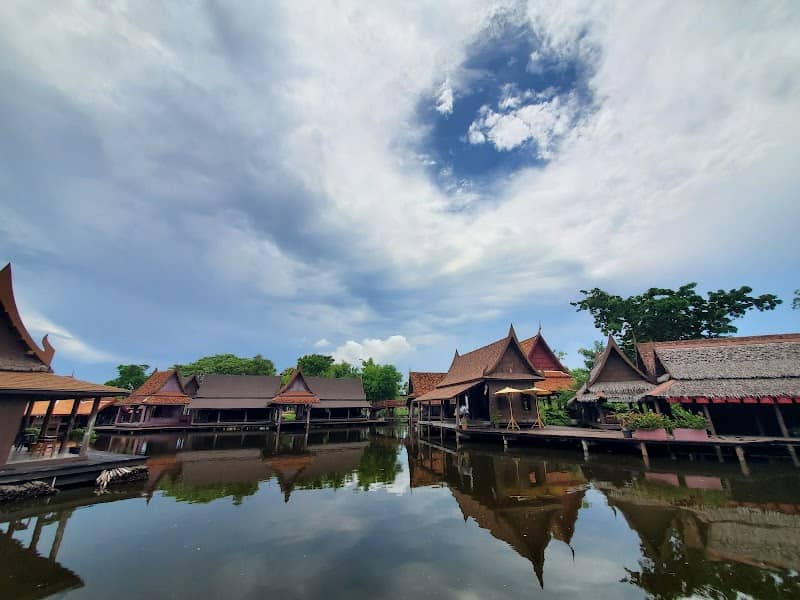 Ancient City Floating Market - Image 2