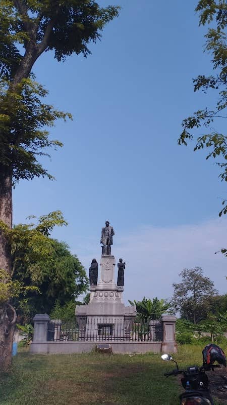 Patung Vandhofland - Image 2