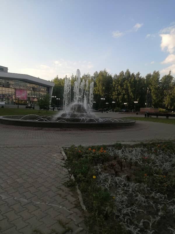 Teatral'naya Ploshchad' - Image 2