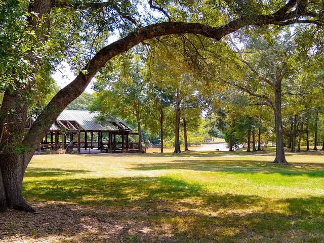 Southside Park - Lafayette Parish Bayou Vermilion District - Image 1