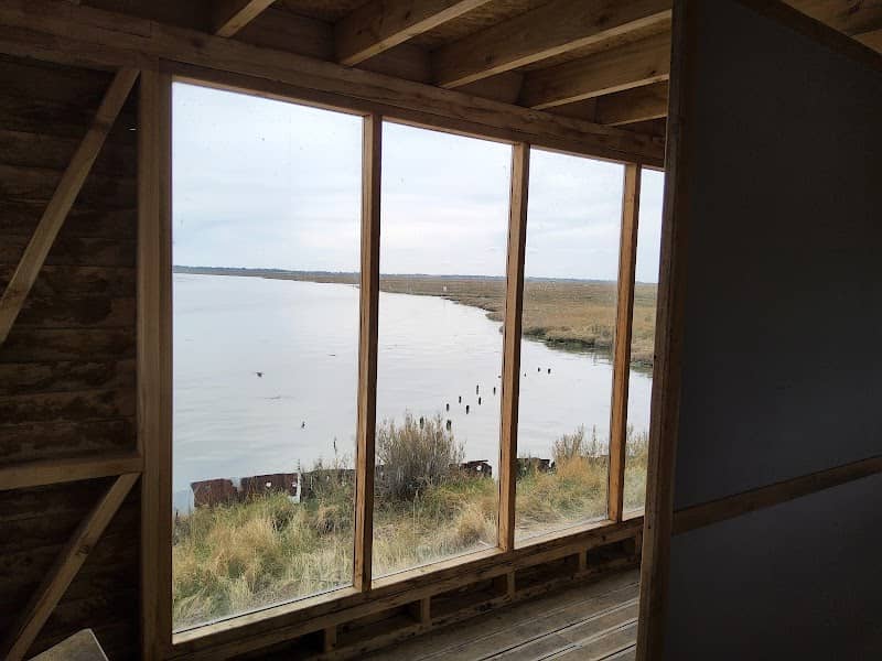Geedon Bay Hide - Image 1