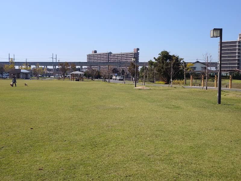 Tsubuku Park - Image 1