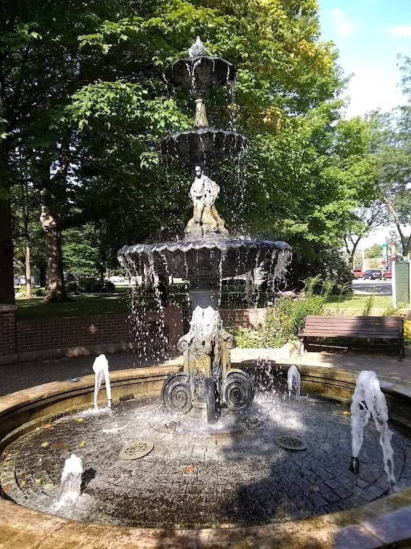 Hastings Spray Plaza - Image 1