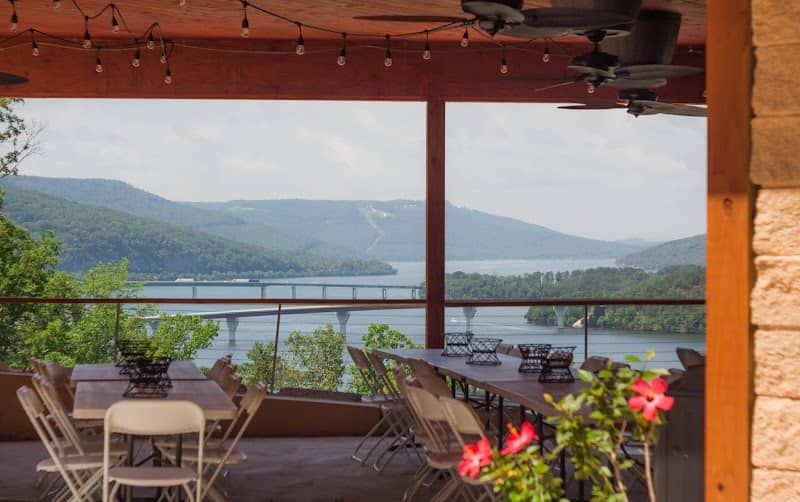 Lookout Winery & Venue - Image 1