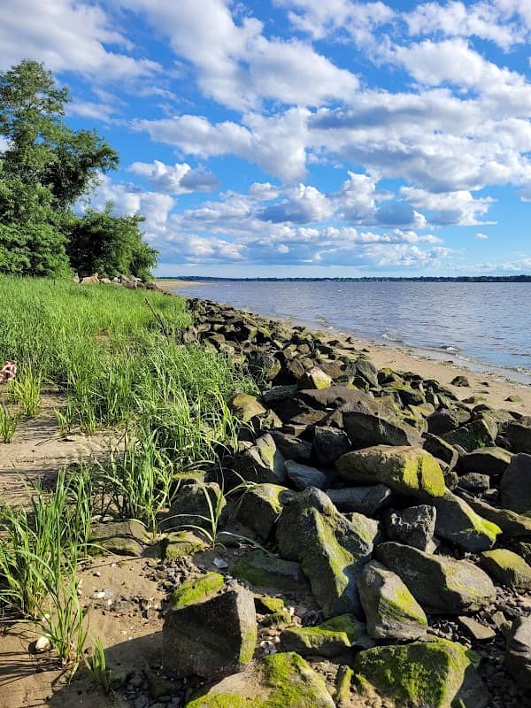 Crescent Park - Image 1