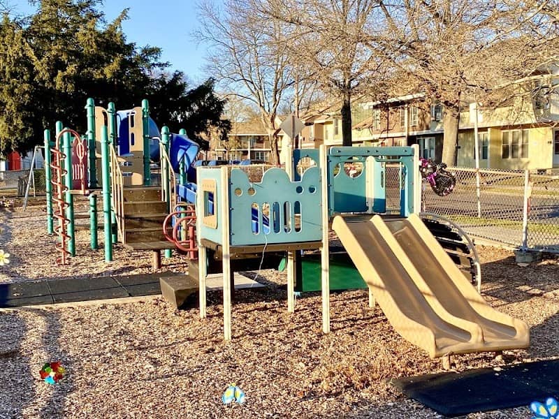 Magazine Park - Image 3