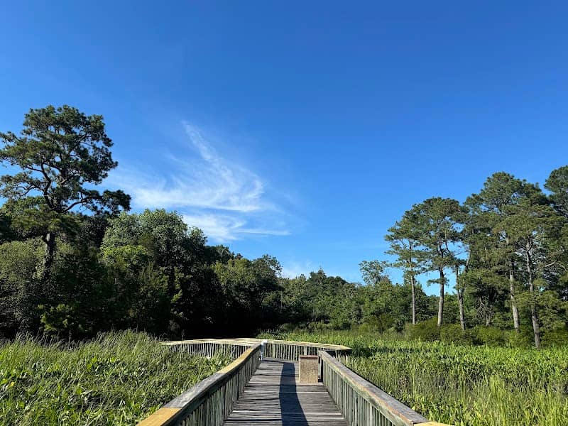 College Landing Park - Image 2