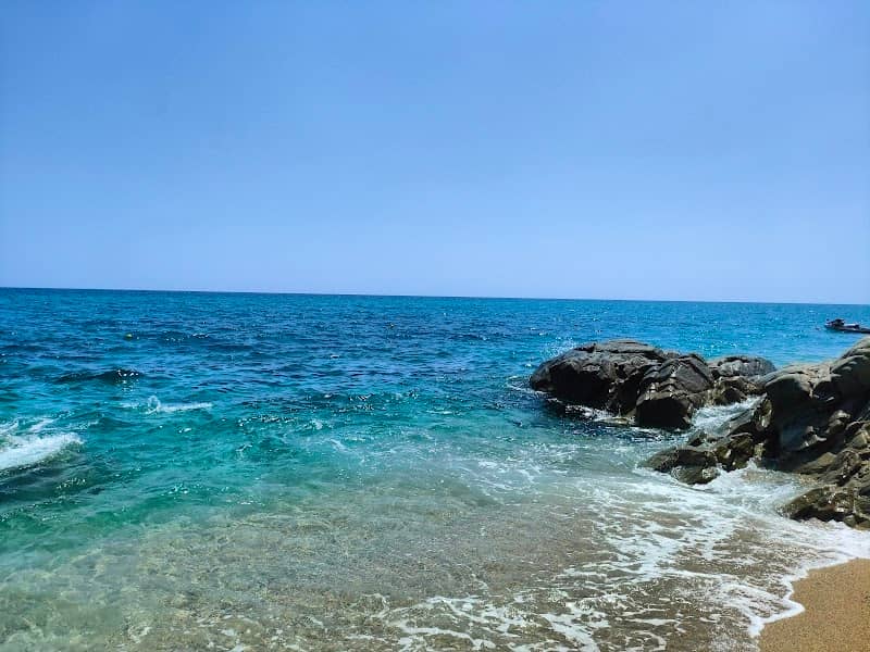 Sarakina Beach - Image 1