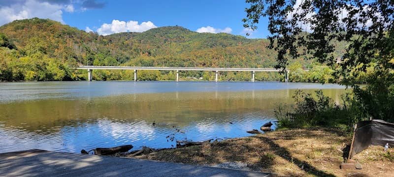 Batteau Beach at Hinton Landing - Image 1
