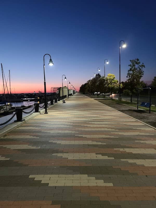 Lorain Harbor Lighthouse Lookout - Image 1