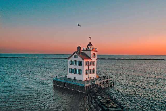 Lorain Harbor Lighthouse Lookout - Image 3